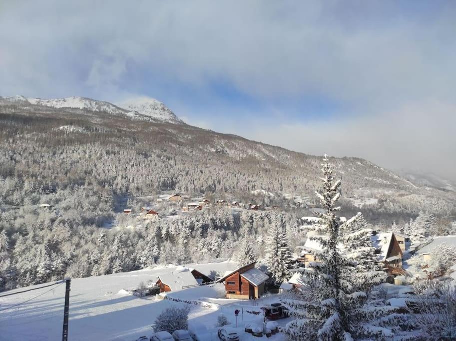 Appartement Vue Montagne, Cosy Et Chaleureux بريانسن المظهر الخارجي الصورة